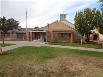 Willow Cove Elementary School, Front of School